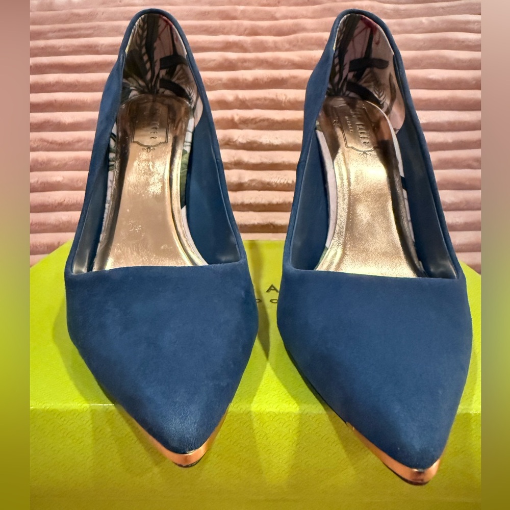 Ted Baker Melnis Denim Blue Heels with Gold Accents - Picture 15 of 16